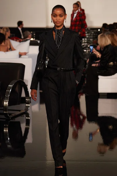 Look 26